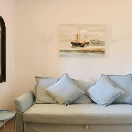 Peaceful & Spacious Apt With Parking & Queen Bed Carvoeiro  Exterior photo